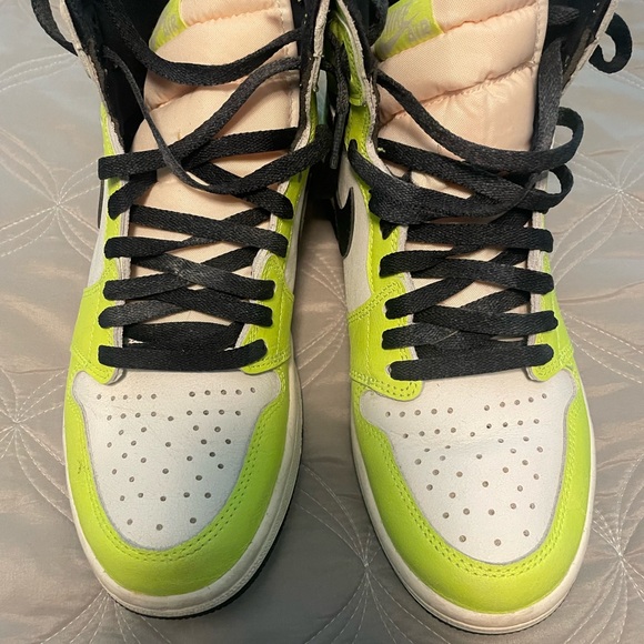 Nike mens Air Jordan 1 Retro High OG - Picture 2 of 5